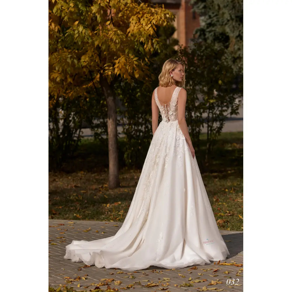 Rochie mireasa A-line cu corset tip maieu 24-32 - Simone Boutique rochii de mireasa Sibiu