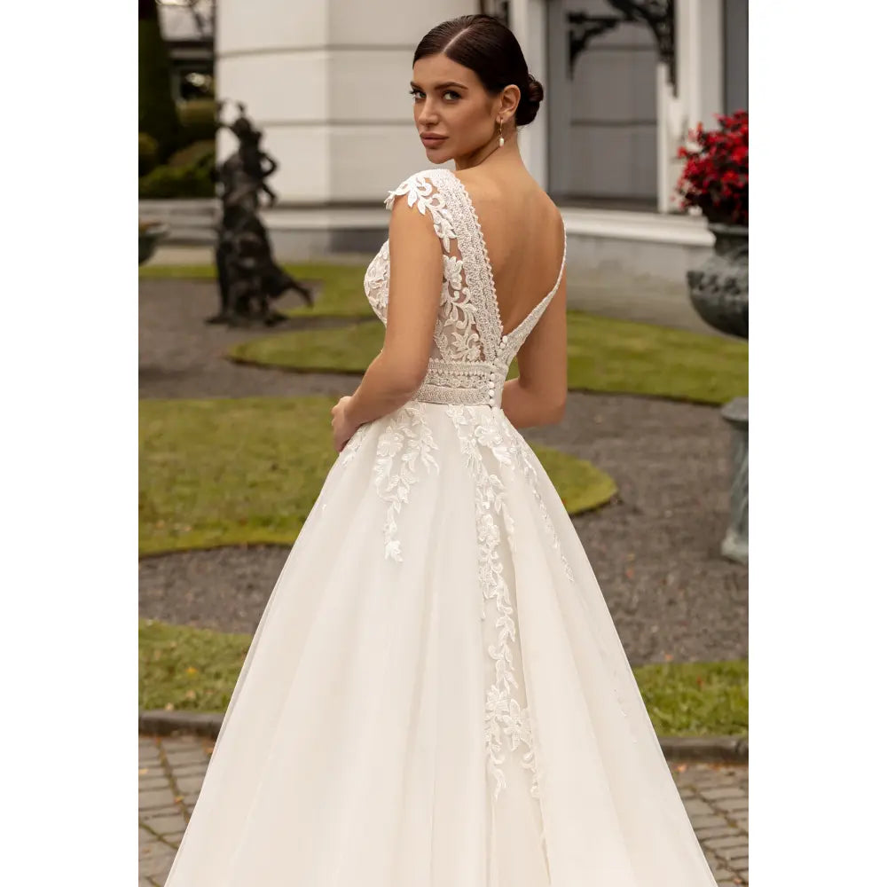 Rochie mireasa A-line cu decolteu V la fata si spate 23-24 - Simone Boutique rochii de mireasa Sibiu