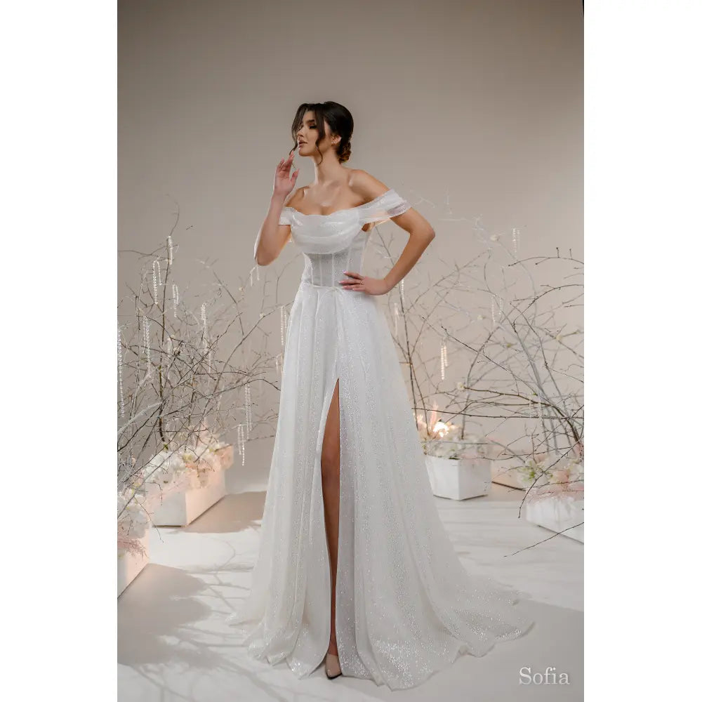 Rochie mireasa A-line cu gliter si fusta crapata pe picior – Sofia - Simone Boutique rochii de mireasa Sibiu