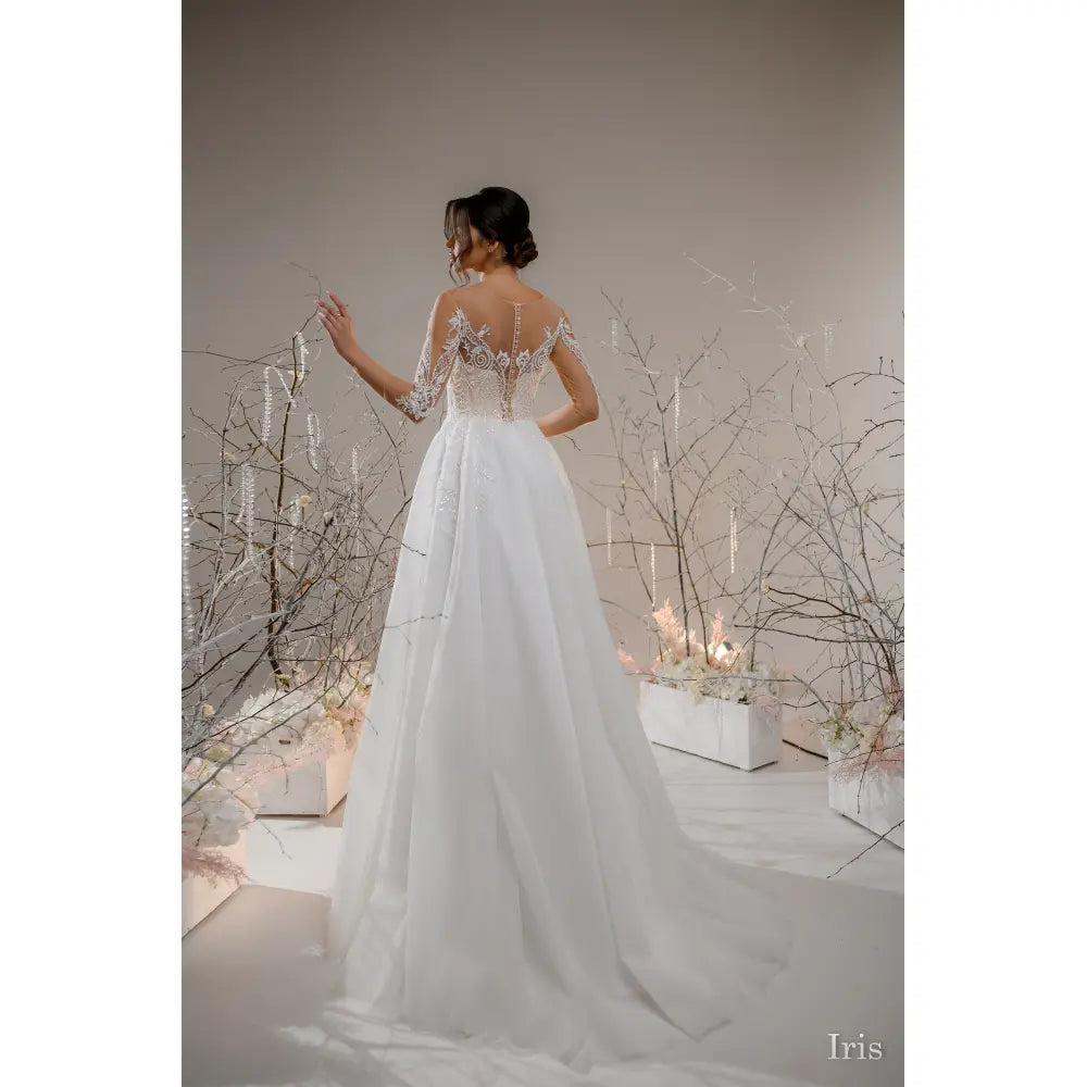 Rochie mireasa A-line cu umerii goi si maneci lungi - Iris - Simone Boutique rochii de mireasa Sibiu