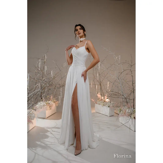 Rochie mireasa A-line de matase si bust cu bretelute – Florina - Simone Boutique rochii de mireasa Sibiu