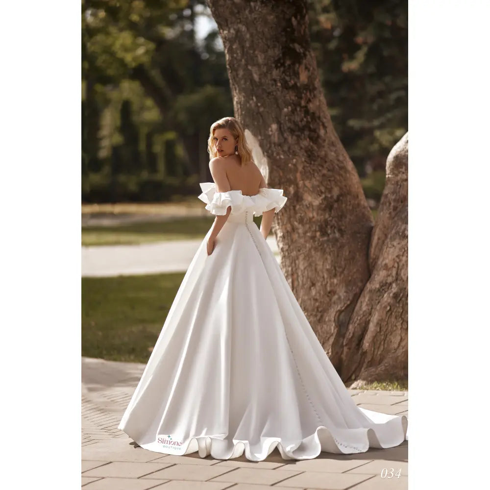 Rochie mireasa de tafta cu umerii goi 24-34 - Simone Boutique rochii de mireasa Sibiu