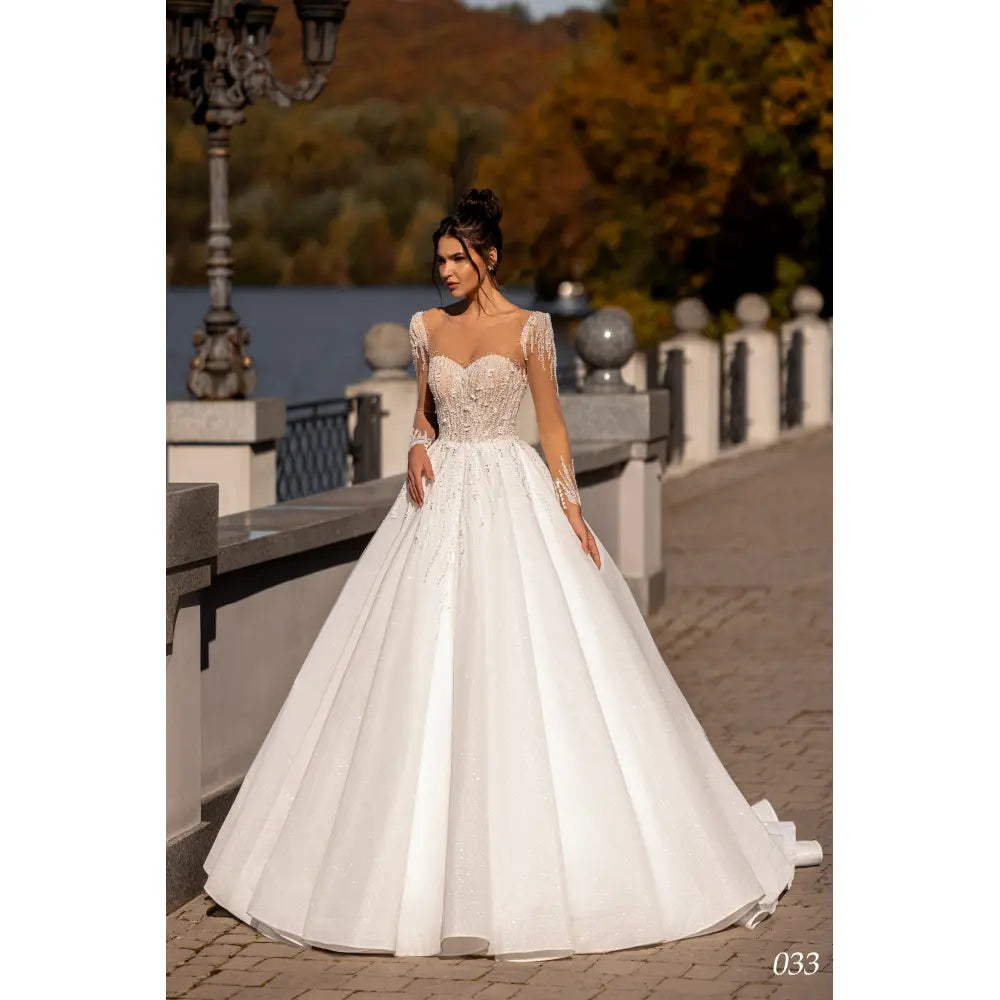 Rochie mireasa printesa cu decolteu inimioara 23-33 - Simone Boutique rochii de mireasa Sibiu