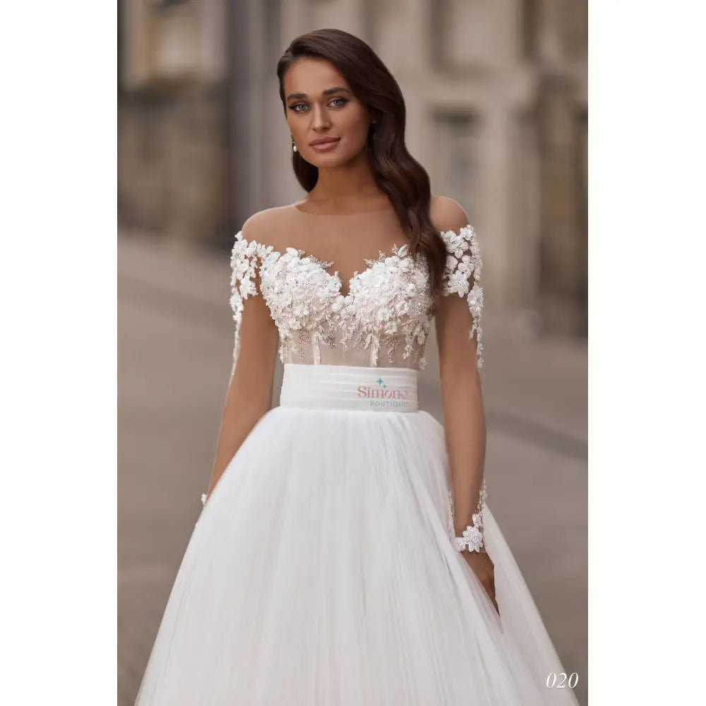 Rochie mireasa printesa cu fusta din tiul plisat 24-20 - Simone Boutique rochii de mireasa Sibiu