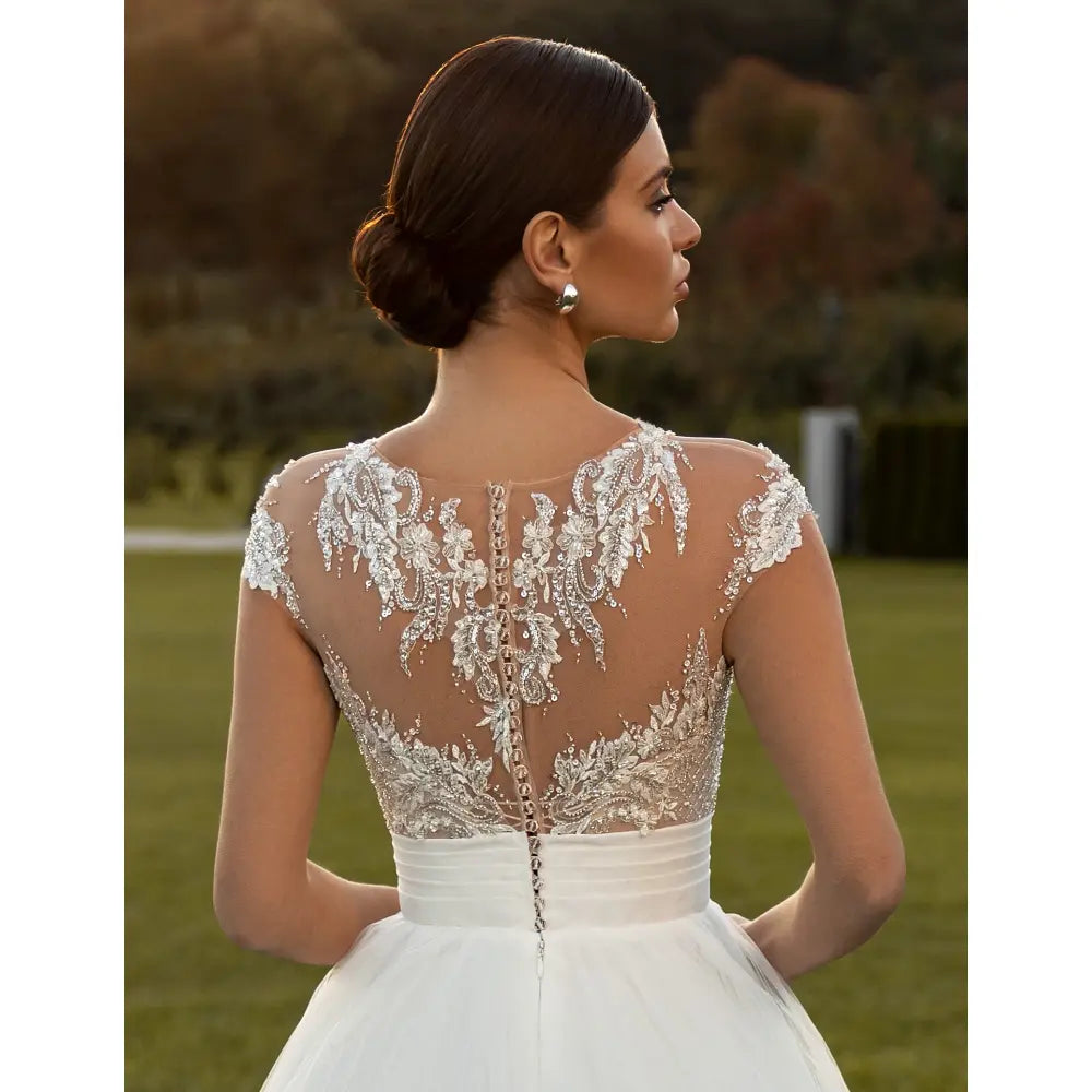 Rochie mireasa printesa cu medalion la gat 23-12 - Simone Boutique rochii de mireasa Sibiu