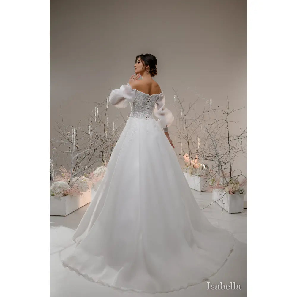 Rochie mireasa printesa cu umerii goi si maneci bufante – Isabella - Simone Boutique rochii de mireasa Sibiu