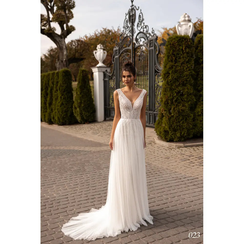 Rochie mireasa sirena cu decolteu V 23-23 - Simone Boutique rochii de mireasa Sibiu