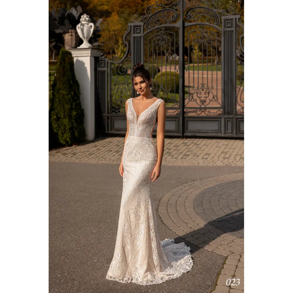 Rochie mireasa sirena cu decolteu V 23-23 - Simone Boutique rochii de mireasa Sibiu