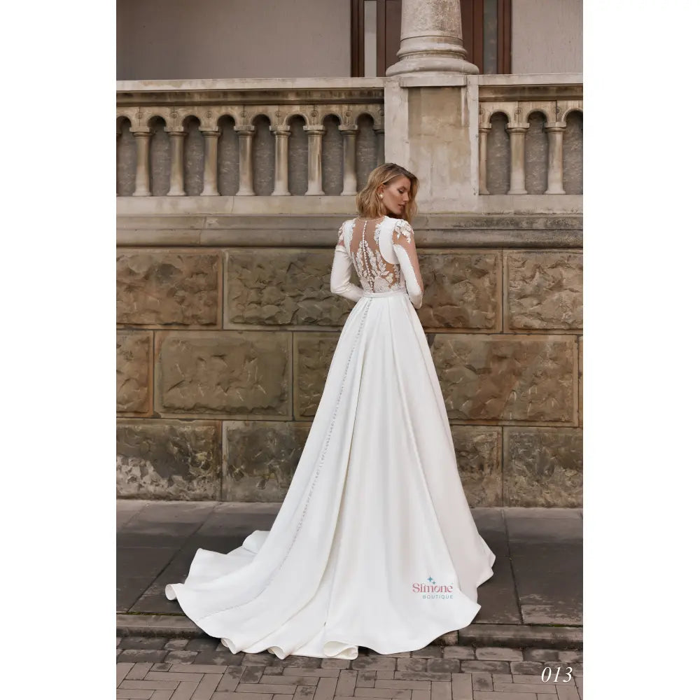 Rochie mireasa tafta cu maneci lungi 24-13 - Simone Boutique rochii de mireasa Sibiu