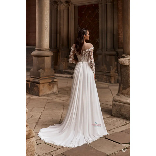 Rochie mireasa vaporoasa cu umerii goi 24-08 - Simone Boutique rochii de mireasa Sibiu