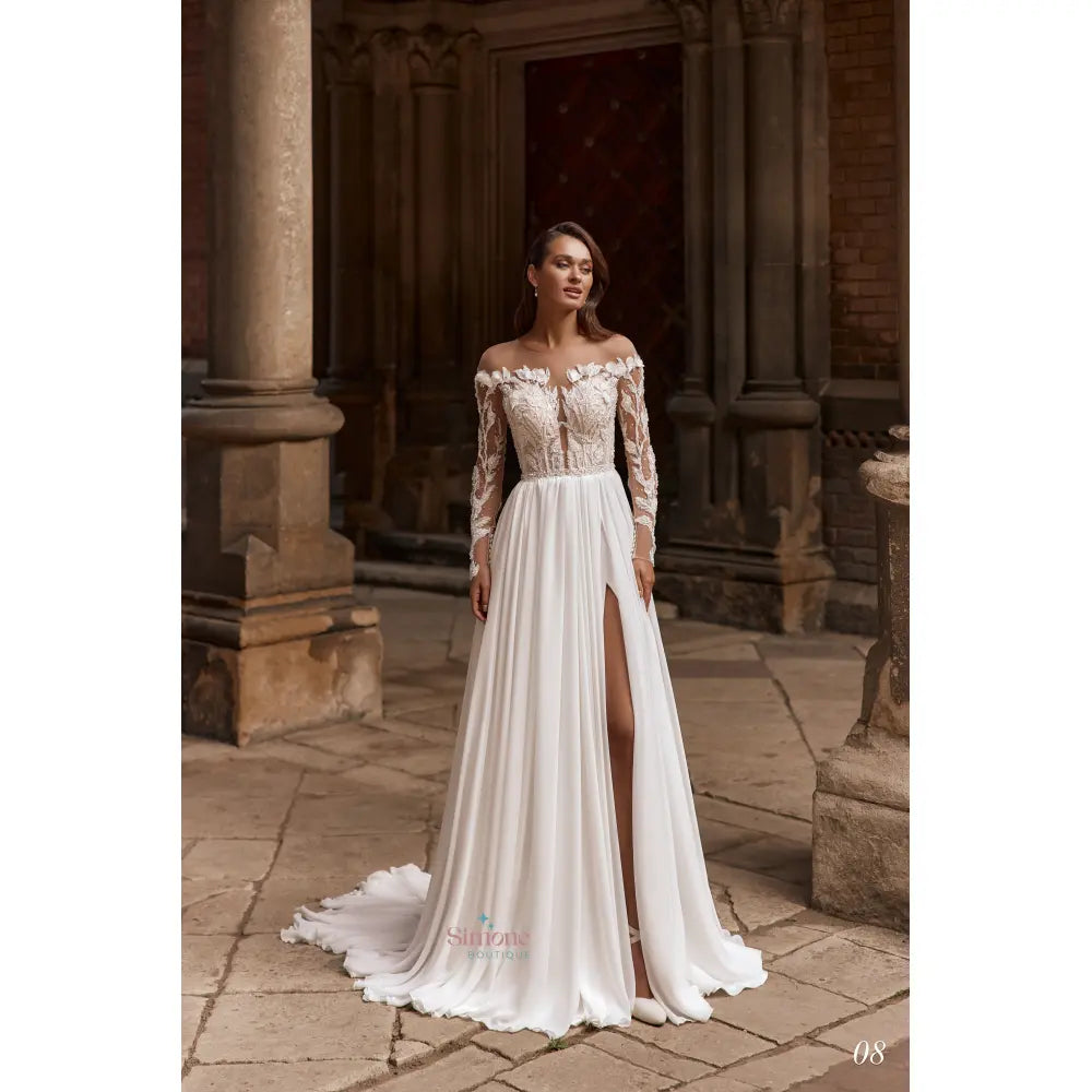Rochie mireasa vaporoasa cu umerii goi 24-08 - Simone Boutique rochii de mireasa Sibiu