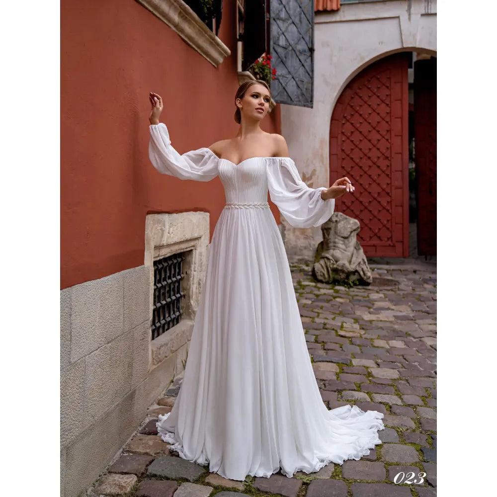 Rochie mireasa cu corset si fusta vaporoasa 22-23 - Simone Boutique rochii de mireasa Sibiu