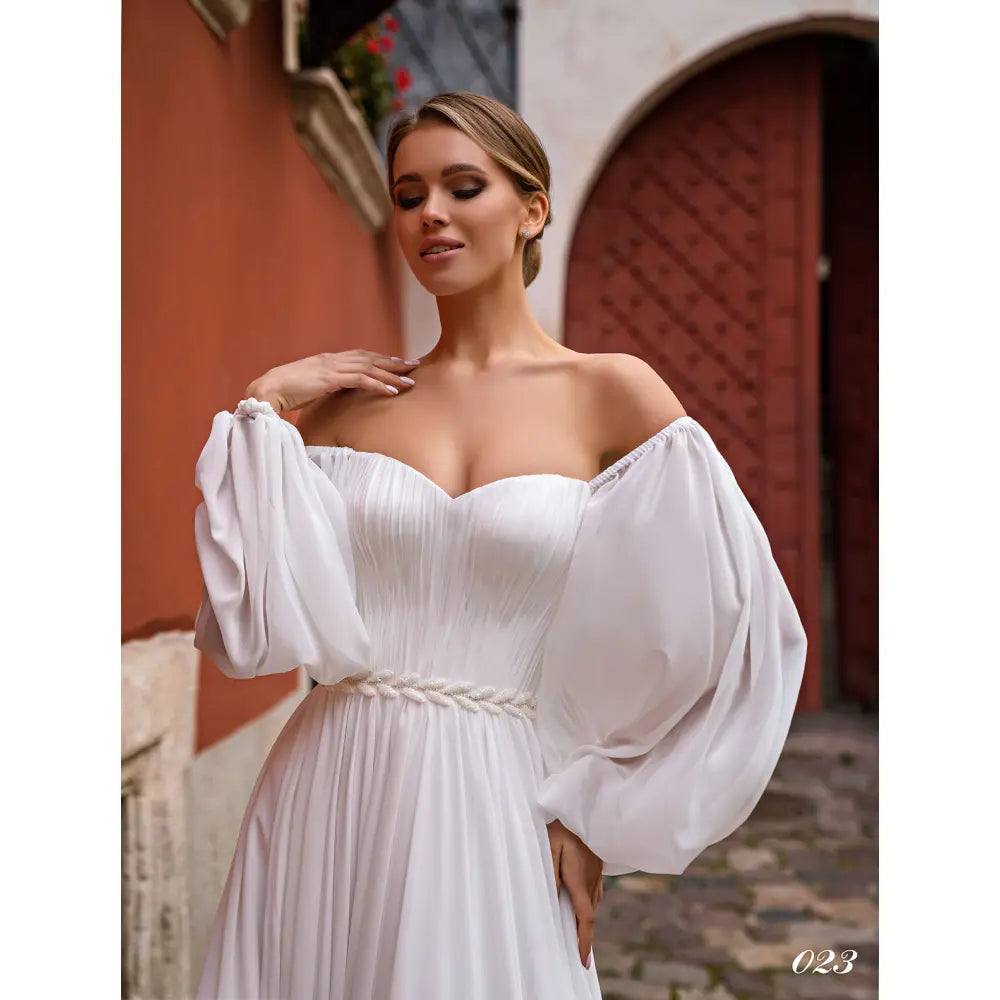 Rochie mireasa cu corset si fusta vaporoasa 22-23 - Simone Boutique rochii de mireasa Sibiu