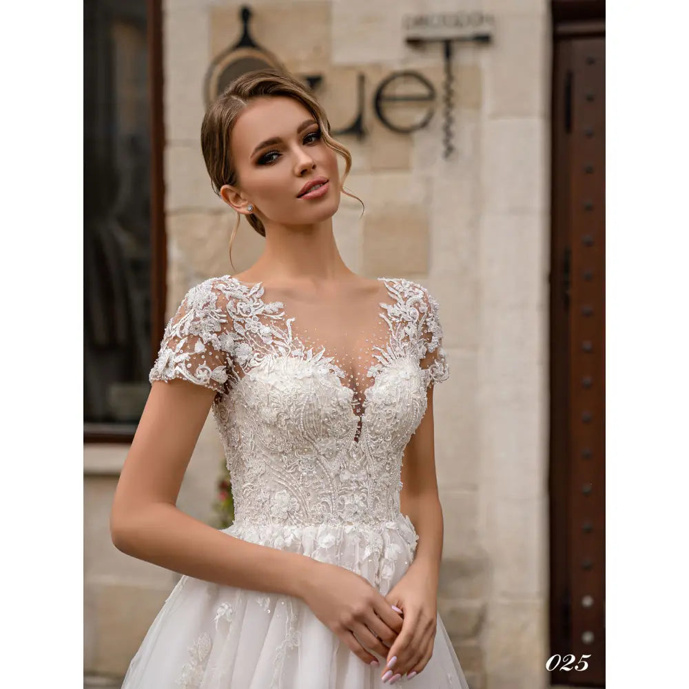 Rochie mireasa cu maneca scurta 22-25 - Simone Boutique rochii de mireasa Sibiu