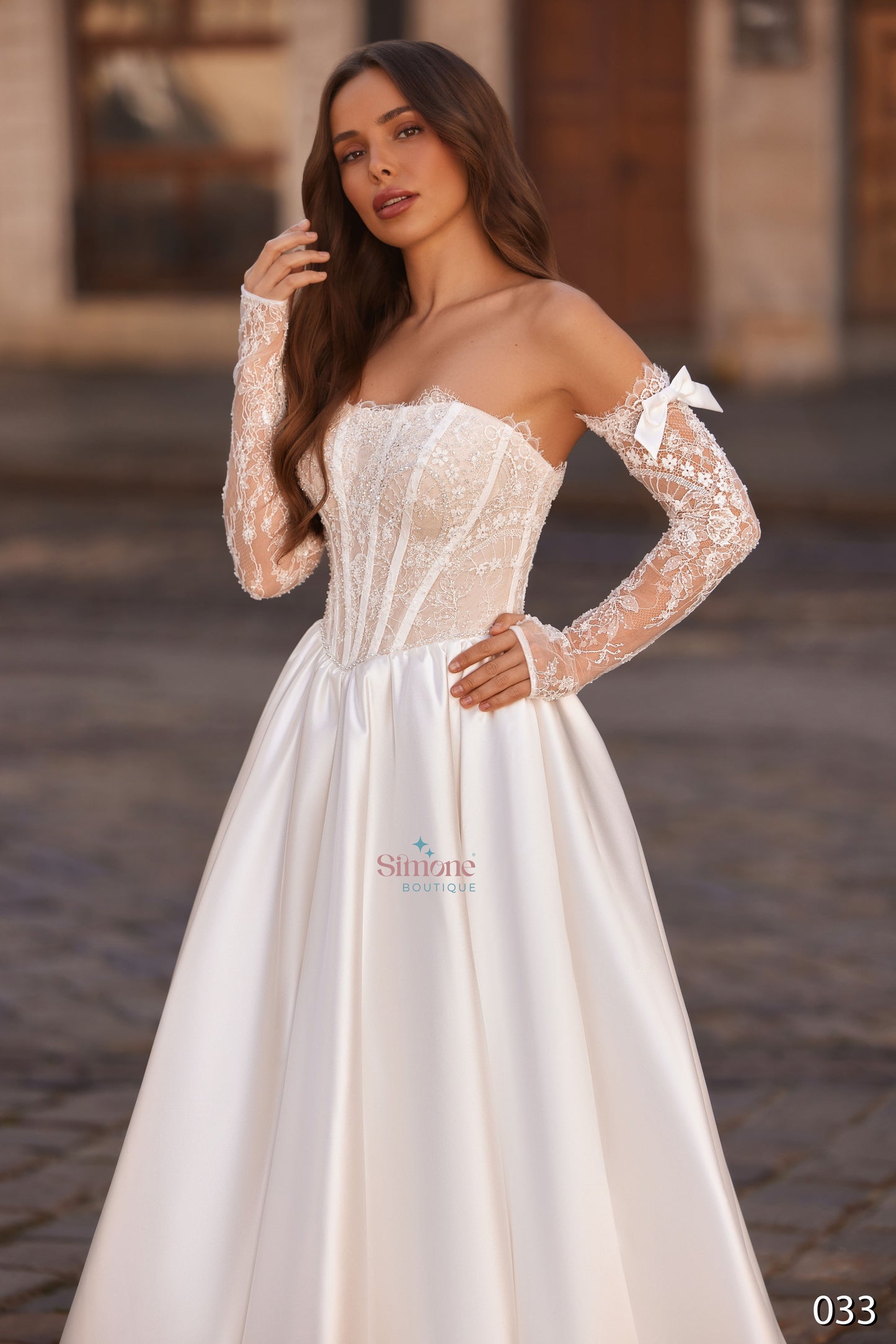 Rochie mireasa A-line cu maneci detasabile 26-33